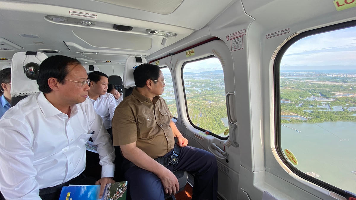 Thủ tướng Phạm Minh Chính thị sát tỉnh Bà Rịa – Vũng Tàu bằng trực thăng