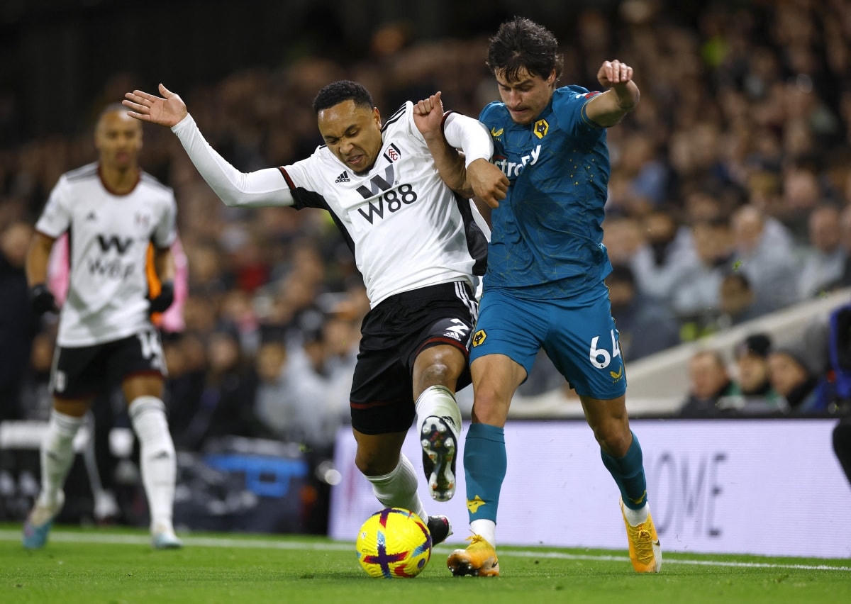 Fulham và Wolves cầm chân nhau với tỉ số 1-1. Ảnh: Reuters.  