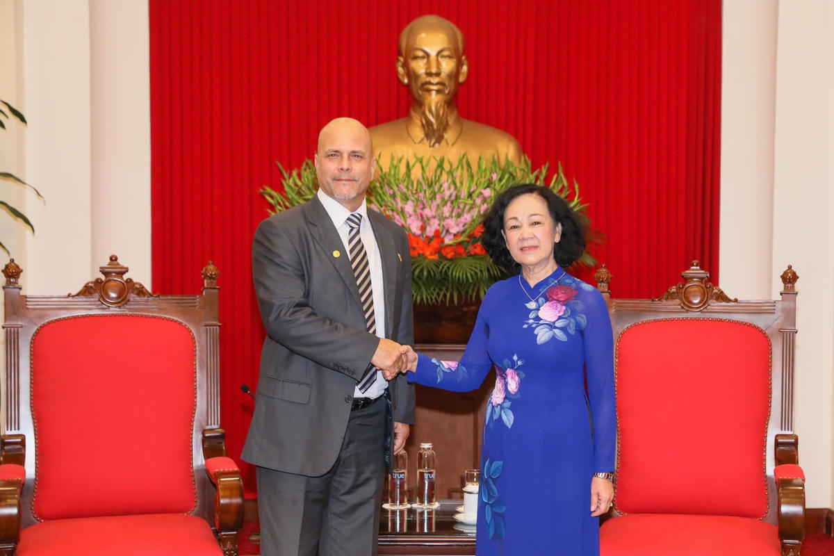 Thường trực Ban Bí thư Trương Thị Mai tiếp ông Gerardo Hernandez Nordelo, Chủ tịch Uỷ ban Bảo vệ Cách mạng Cuba.