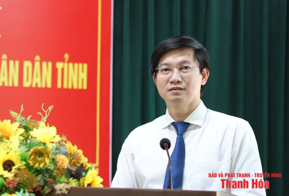 TS.BS Lê Văn Cường phát biểu nhận nhiệm vụ tại buổi lễ.