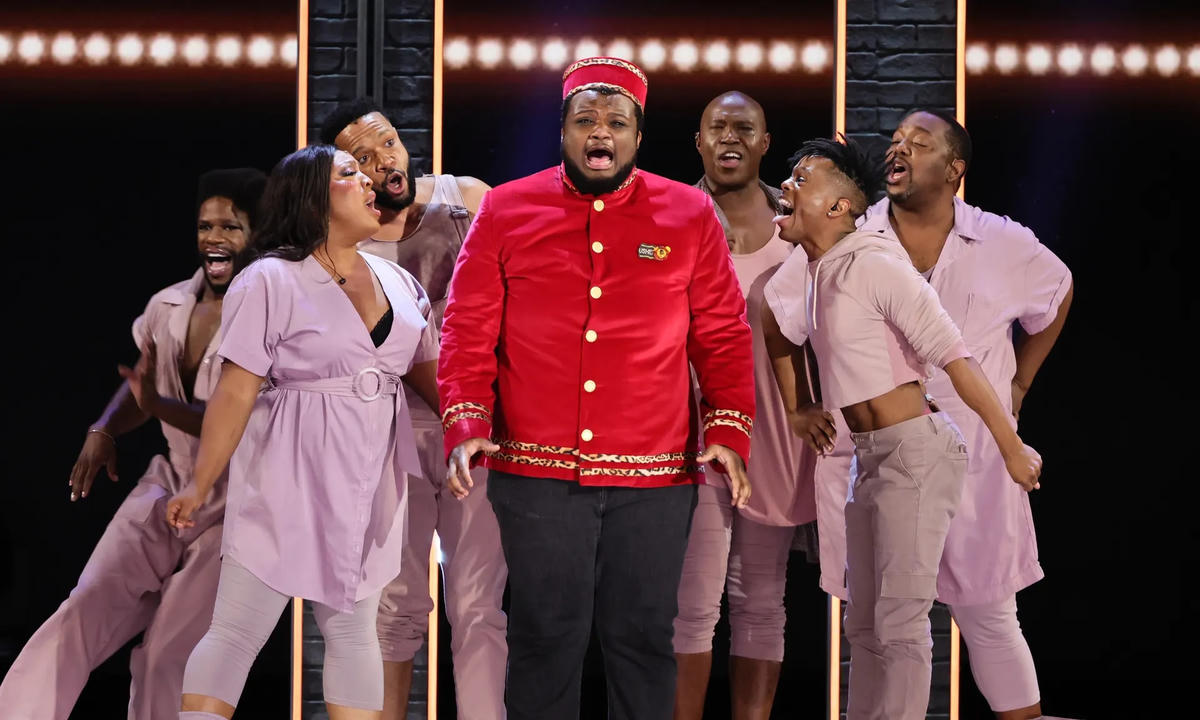 Jaquel Spivey biểu diễn vở kịch  từ A Strange Loop. Ảnh: Theo Wargo / Getty Images cho Tony Awards Productions.