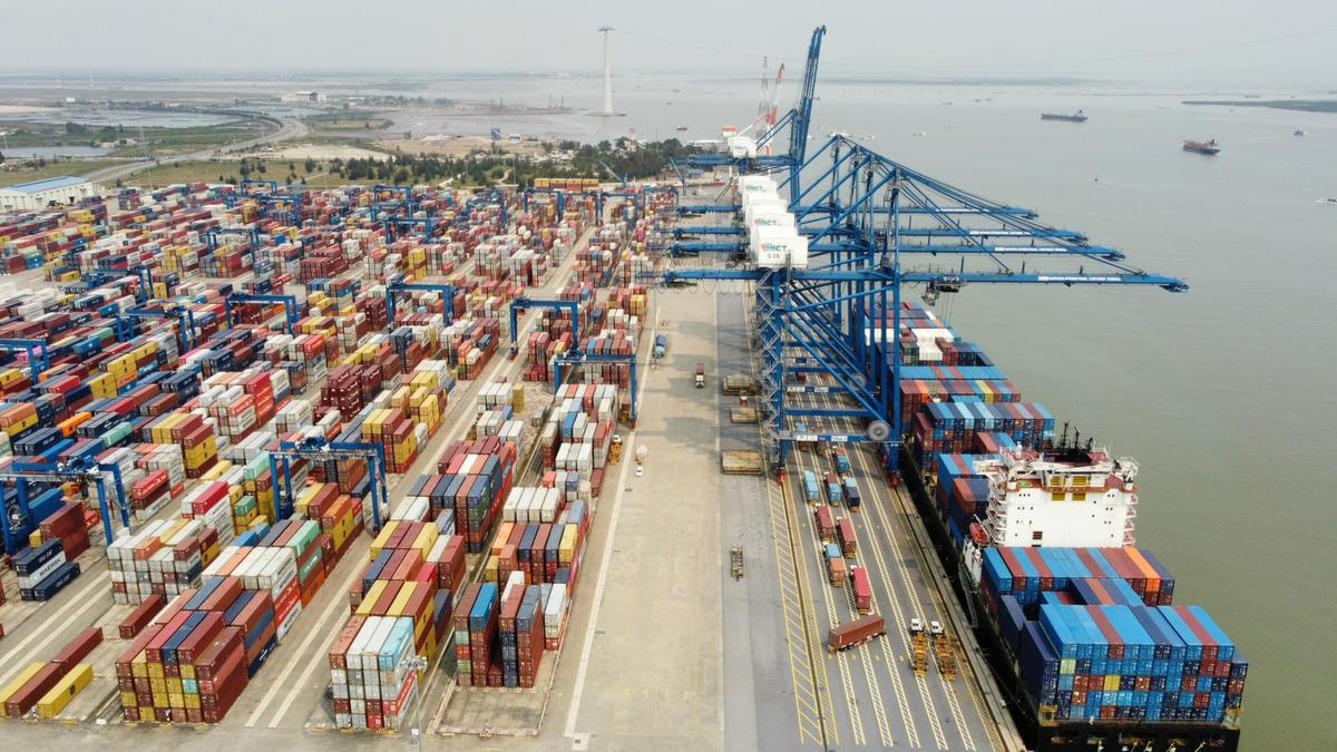 HĐND TP Hải Phòng đang lấy ý kiến nhân dân về việc miễn, giảm phí sử dụng công trình kết cấu hạ tầng, công trình dịch vụ, tiện ích công cộng trong khu vực cửa khẩu cảng biển Hải Phòng.