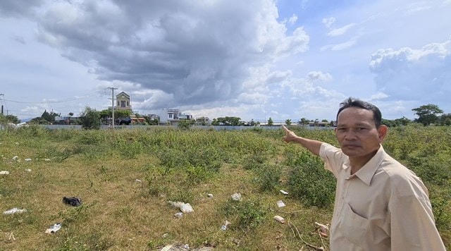 Trong nhiều trường hợp, việc thu hồi đất sai làm nảy sinh mâu thuẫn giữa người dân và doanh nghiệp, dẫn đến khiếu nại, tố cáo