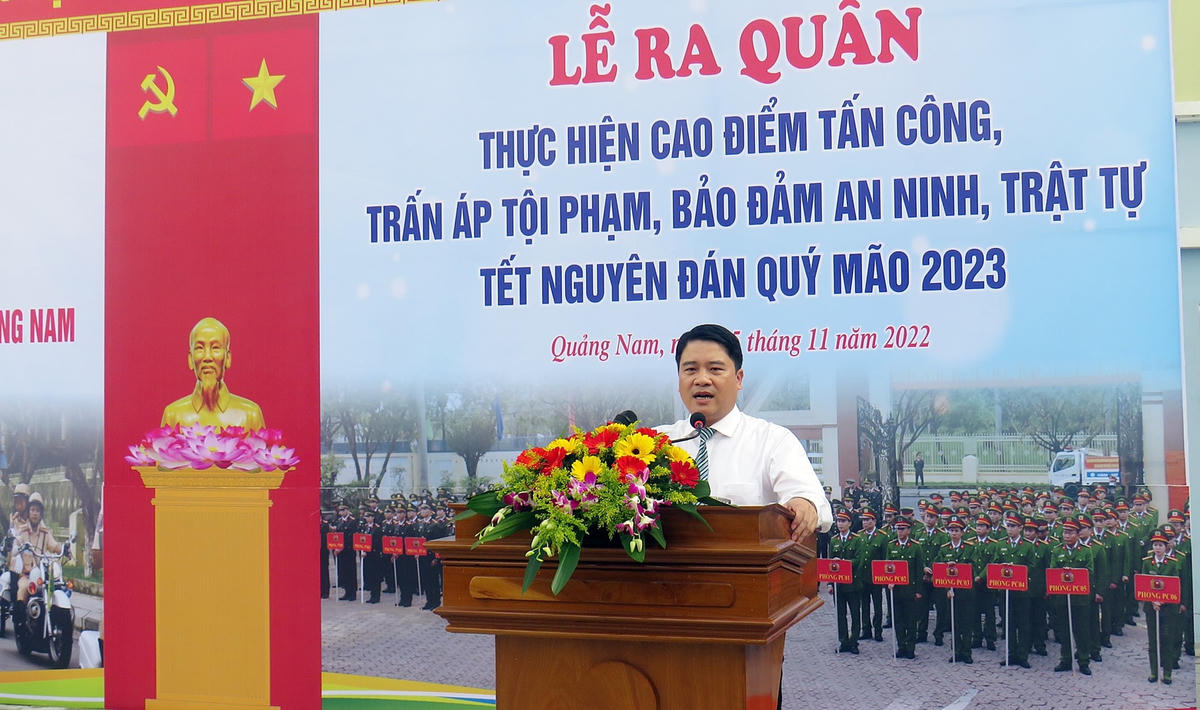 Ông Trần Văn Tân, Phó Chủ tịch UBND tỉnh Quảng Nam phát biểu tại buổi lễ.