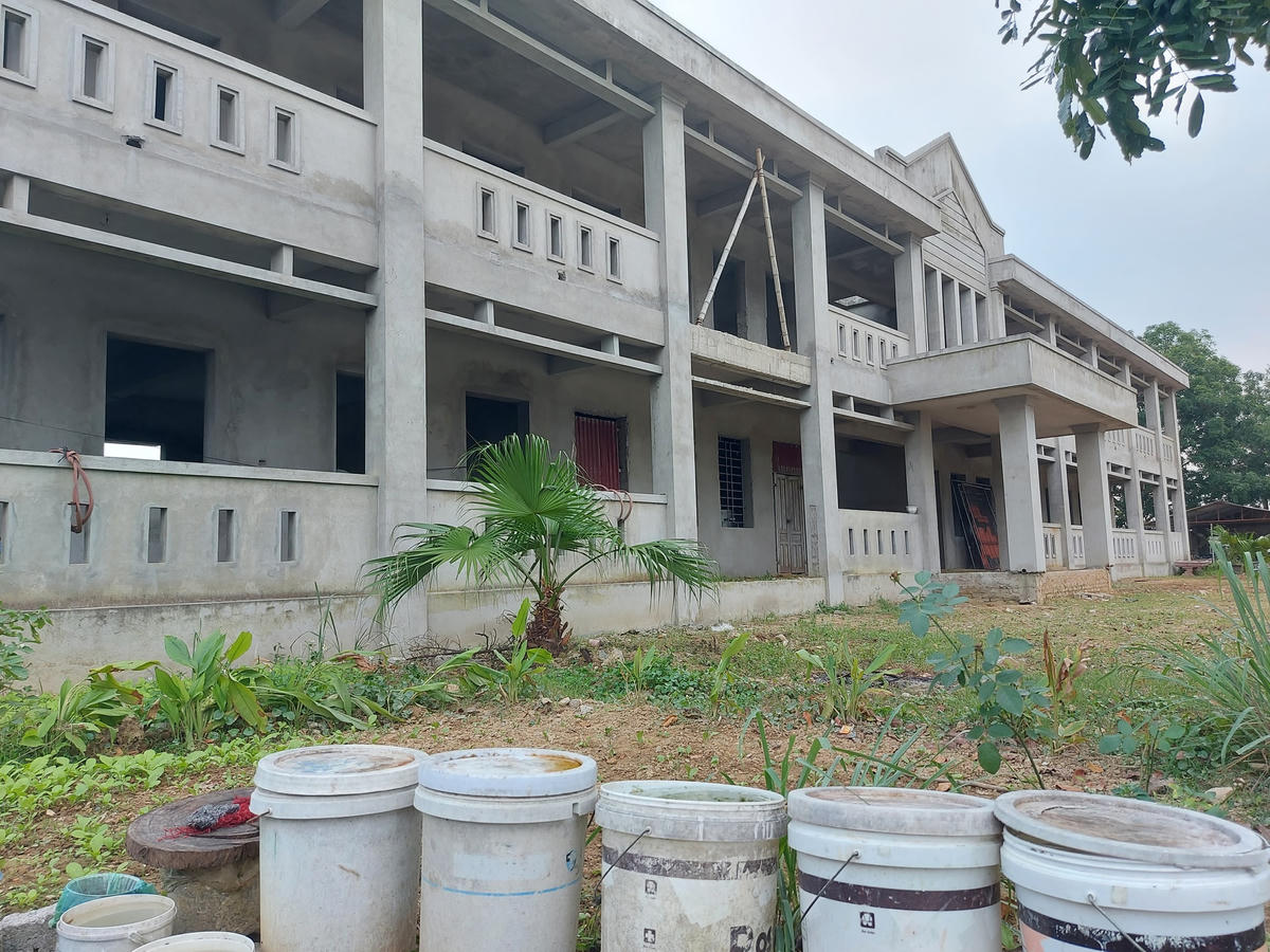 Chủ đầu tư dự án này là UBND xã Thiệu Vũ. Toàn bộ kinh phí xây dựng thuộc ngân sách của địa phương, đơn vị thi công là Công ty cổ phần dịch vụ và Thương mại Cường Quý (có trụ sở tại Tiểu khu 2, thị trấn Thiệu Hóa, huyện Thiệu Hoá).