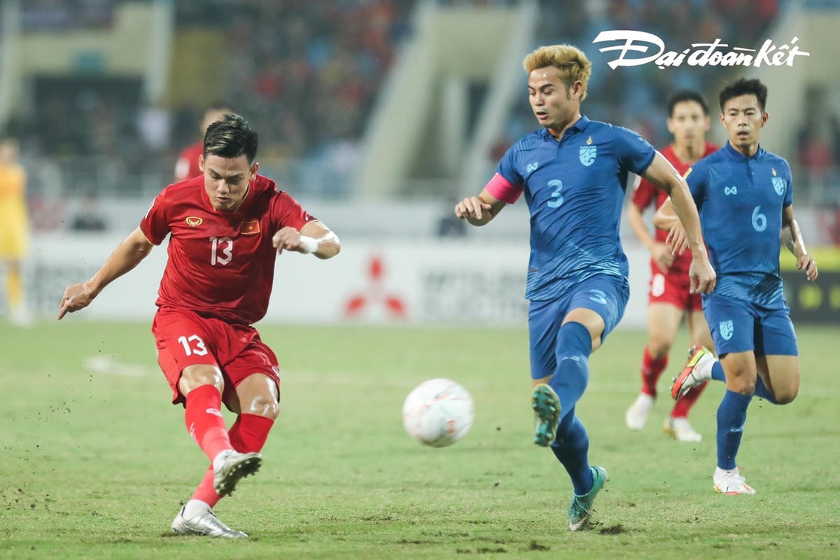 Hồ Tấn Tài chơi tích cực. Ảnh: Quang Vinh.