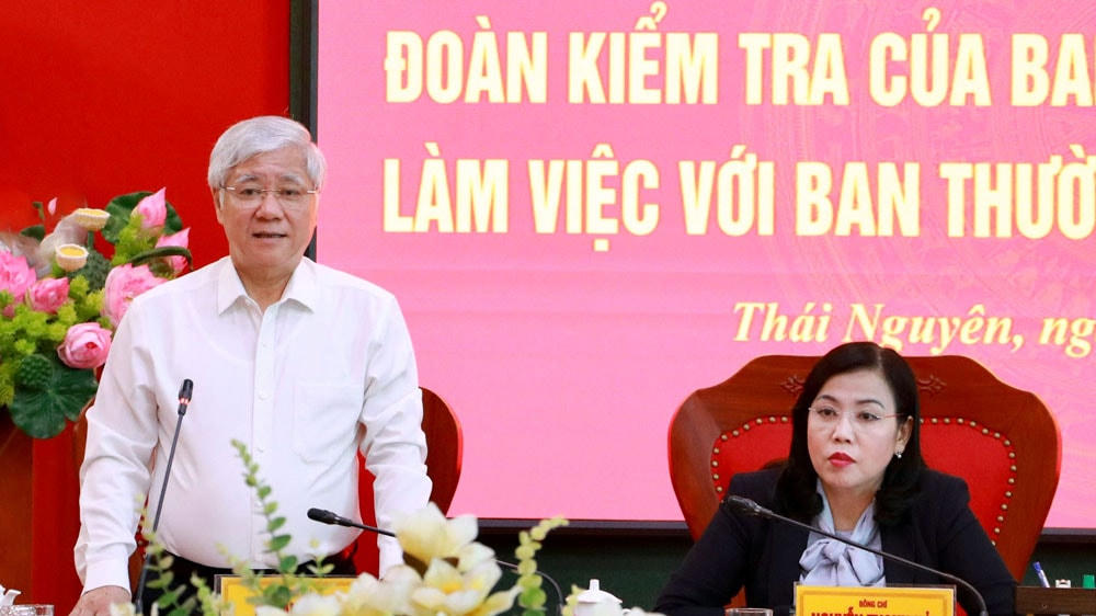 Bí thư Trung ương Đảng, Chủ tịch UBTƯ MTTQ Việt Nam Đỗ Văn Chiến phát biểu tại buổi làm việc.