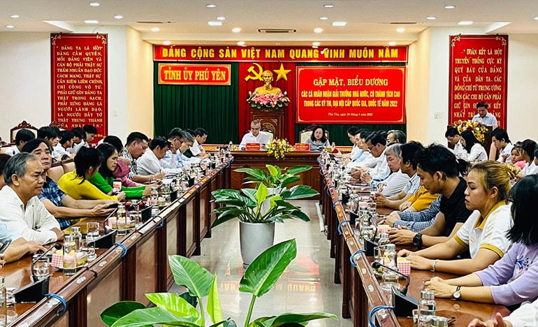 Quang cảnh buổi gặp mặt.