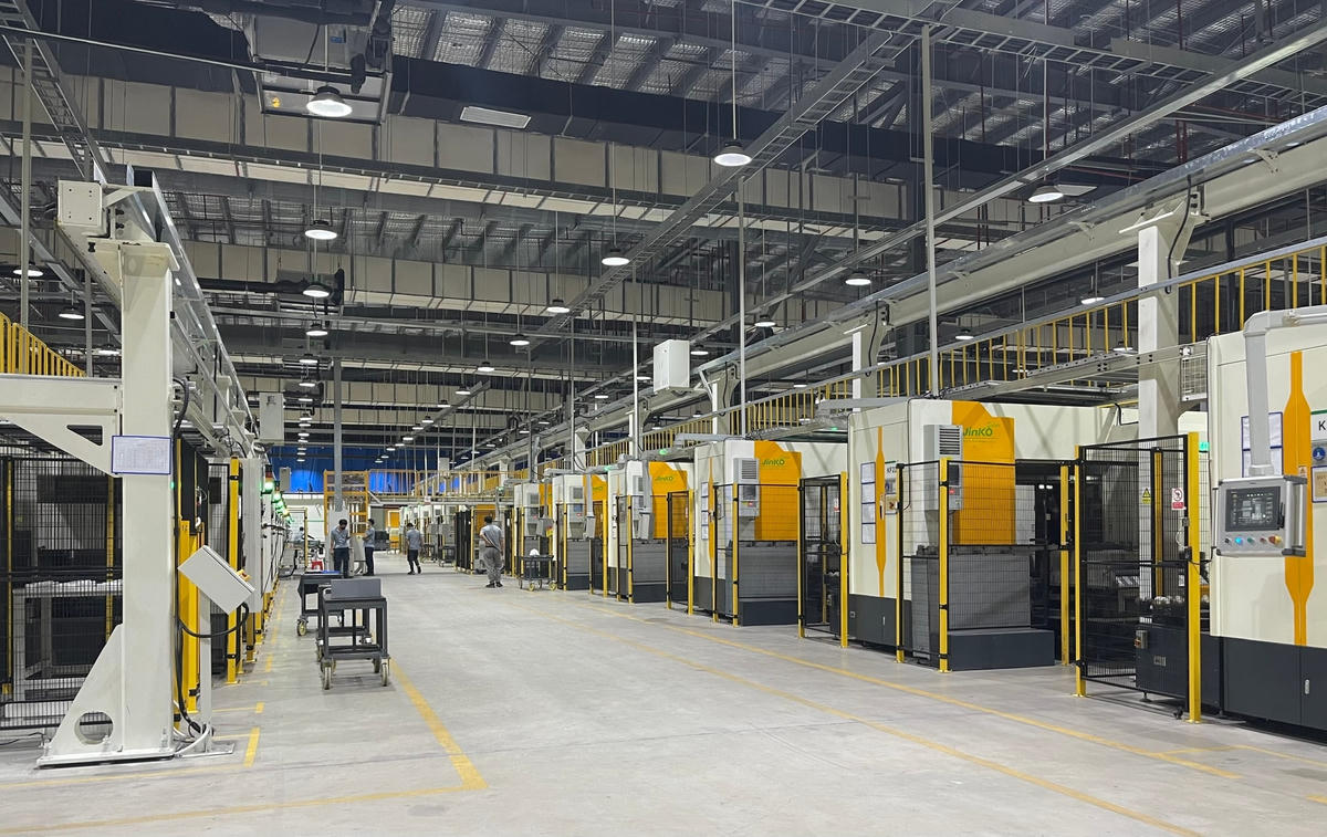 Với việc cơ giới hóa, tự động hóa như hiện nay, nhu cầu sử dụng điện trong các nhà máy ở các khu công ghiệp ngày càng tăng.