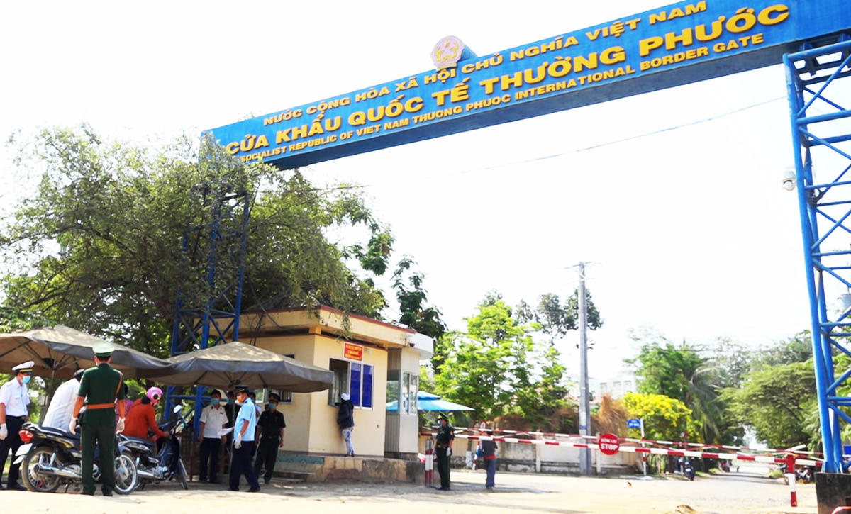 Tỉnh Đồng Tháp tăng cường kiểm tra y tế tại các cửa khẩu.