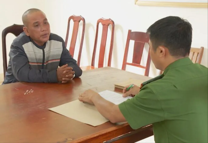 Đối tượng Trần Văn Biết bị bắt giữ sau hơn 2 năm lẩn trốn.