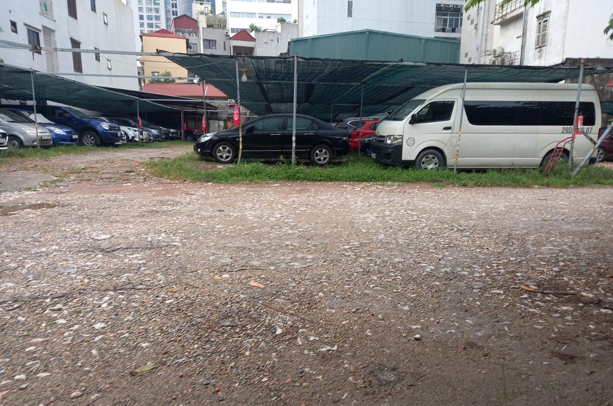 Bãi trông giữ xe tại địa chỉ 231 Cầu Giấy thiết bị PCCC sơ sài và không đảm bảo theo quy định.