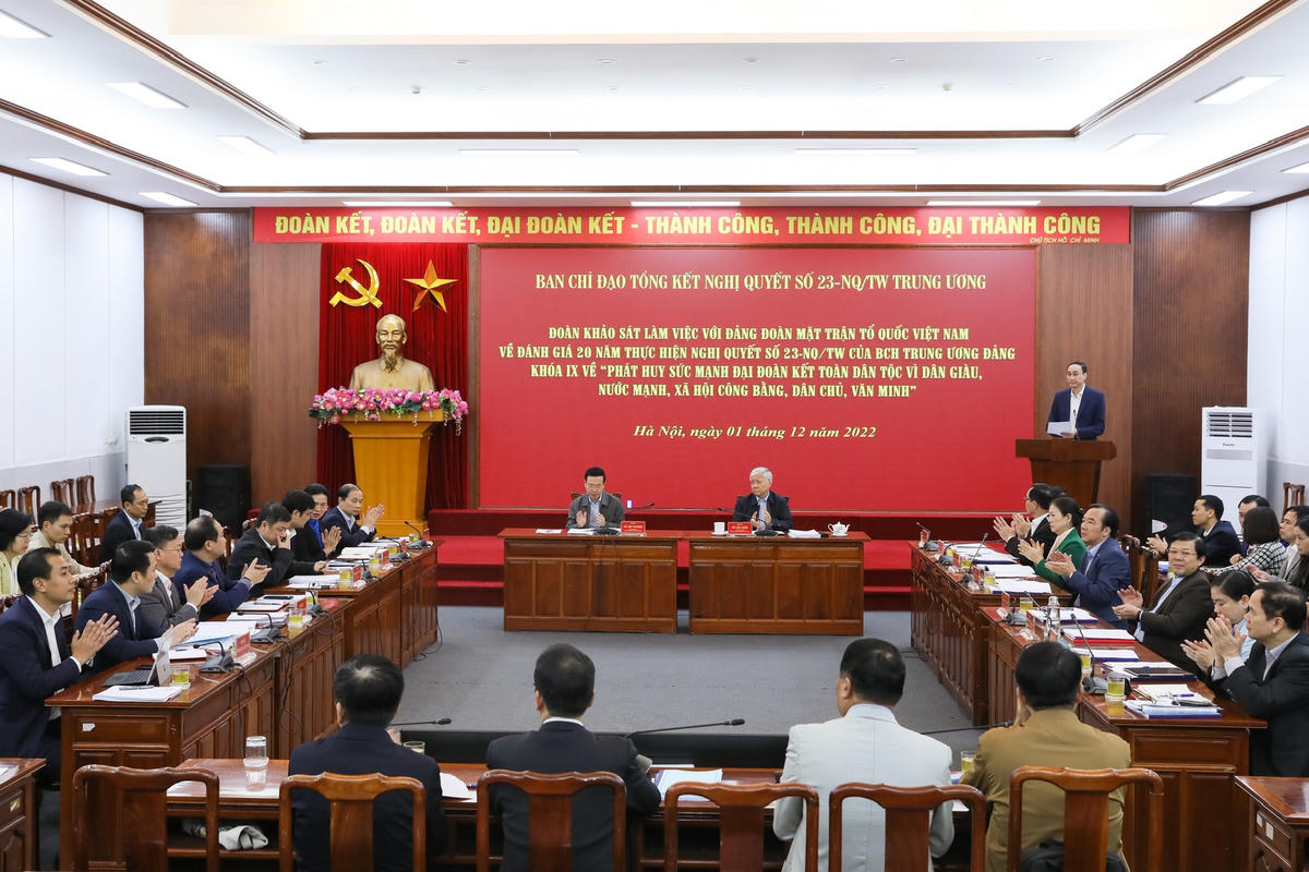 Đoàn khảo sát về đánh giá 20 năm thực hiện Nghị quyết 23-NQ/TW của Ban Chấp hành Trung ương Đảng khóa IX về “Phát huy sức mạnh đại đoàn kết toàn dân tộc vì dân giàu, nước mạnh, xã hội công bằng, dân chủ, văn minh” do Ủy viên Bộ Chính trị, Thường trực Ban Bí thư Võ Văn Thưởng làm Trưởng đoàn đã làm việc với Đảng đoàn MTTQ Việt Nam.