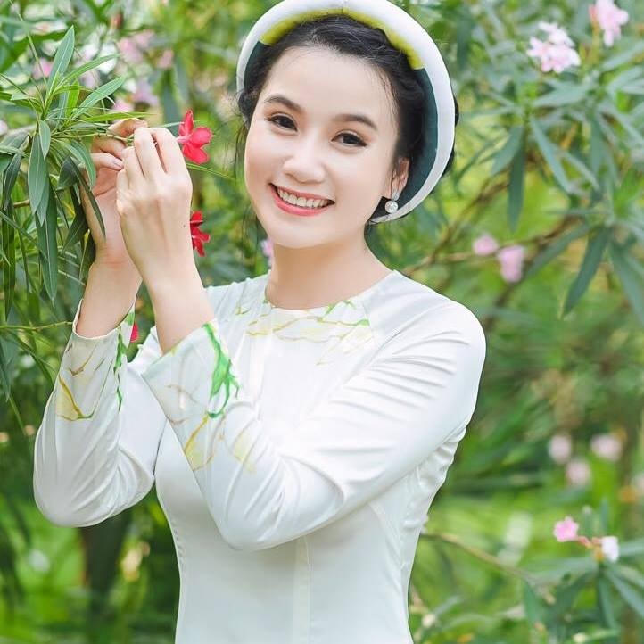 Diễn viên - MC Lương Giang.
