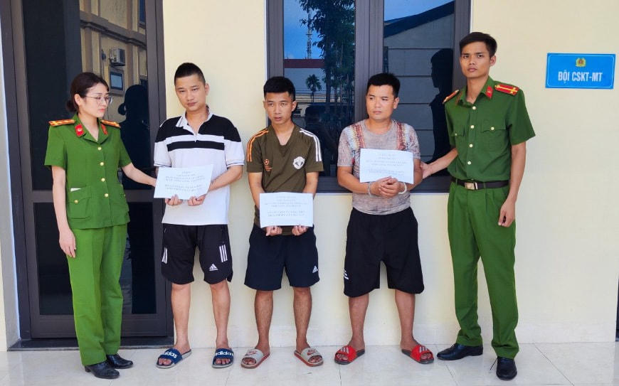 3 trong 5 đối tượng mua bán ma túy vừa bị Công an huyện Triệu Sơn bắt giữ.