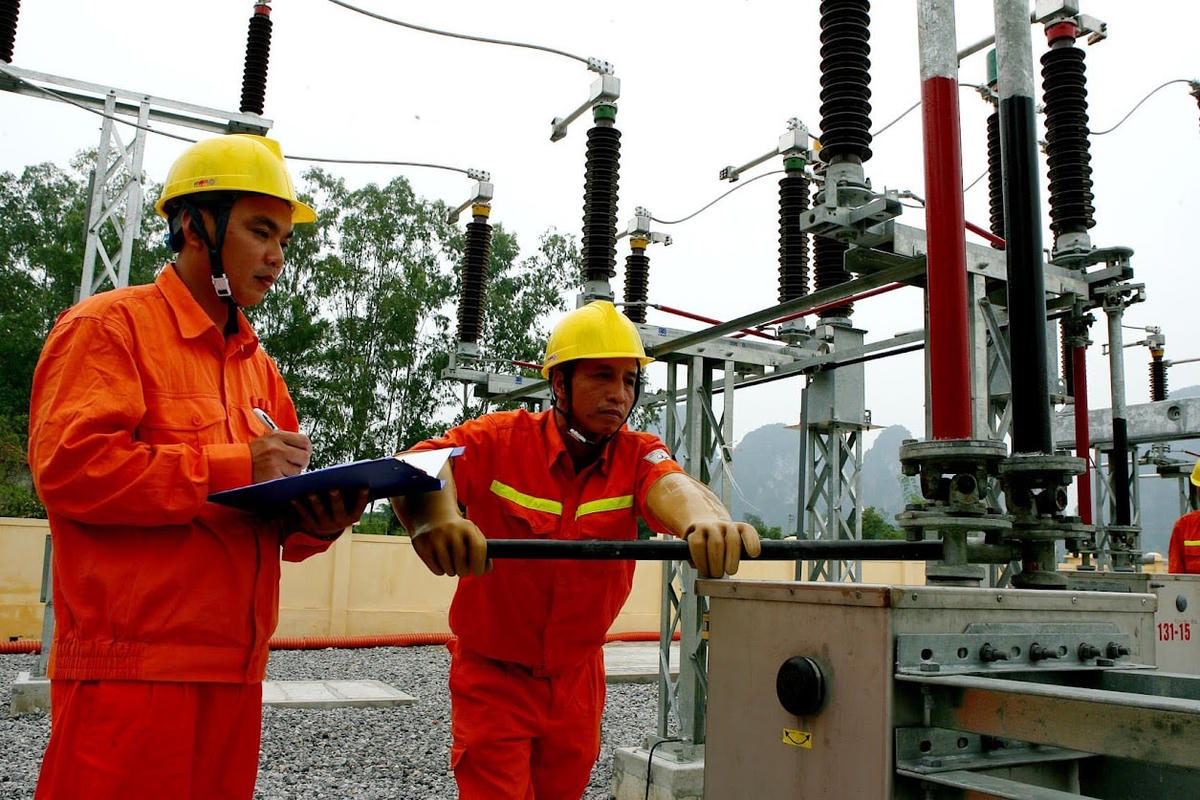 Đề xuất điều chỉnh giá điện như giá xăng liệu có khả thi?