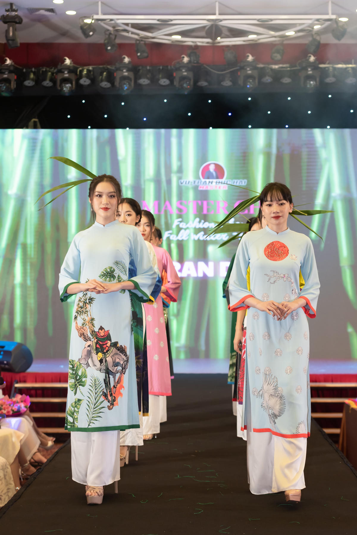 "Việt Nam tỏa sáng" là sự kiện tôn vinh vẻ đẹp và tinh thần sáng tạo của con người Việt Nam.