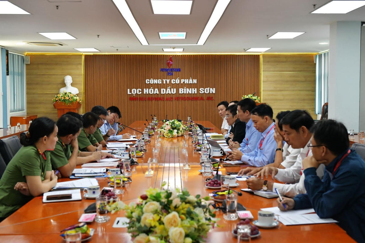 BSR làm việc với Bộ Công an và PVN về công tác an ninh, an toàn NMLD Dung Quất.