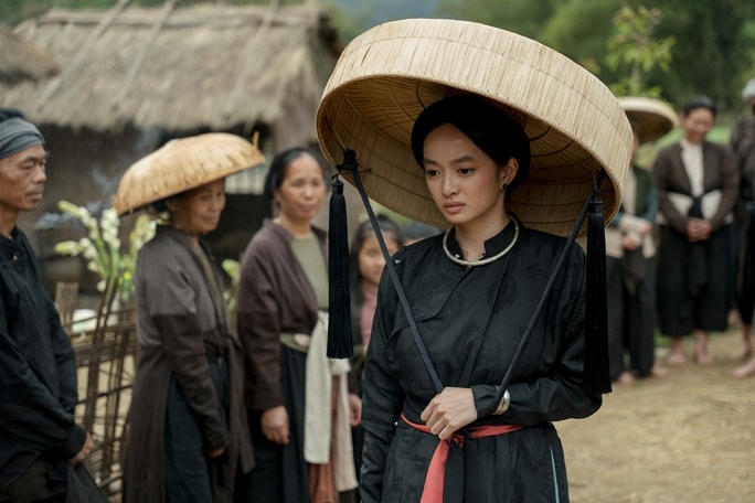 Tạo hình của nữ chính do Kaity Nguyễn nhận vai được chăm chút tỉ mỉ. 