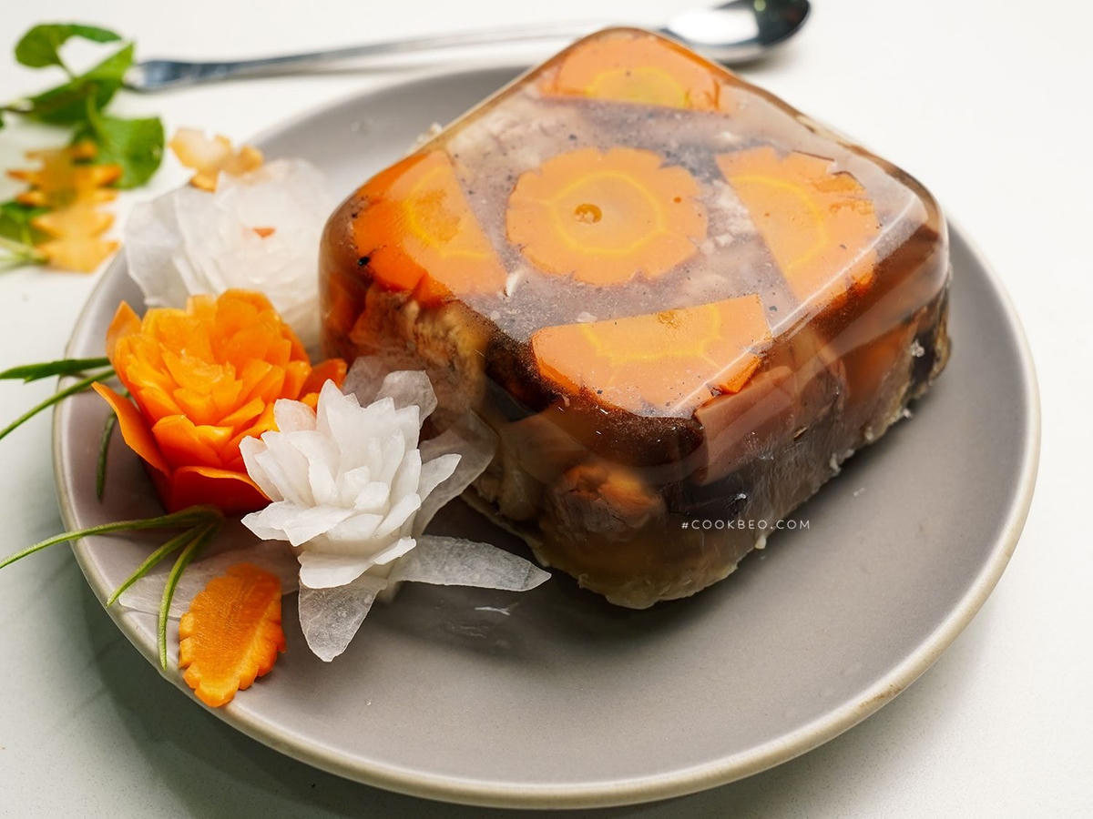 Thịt đông. Ảnh: Cookbeo.