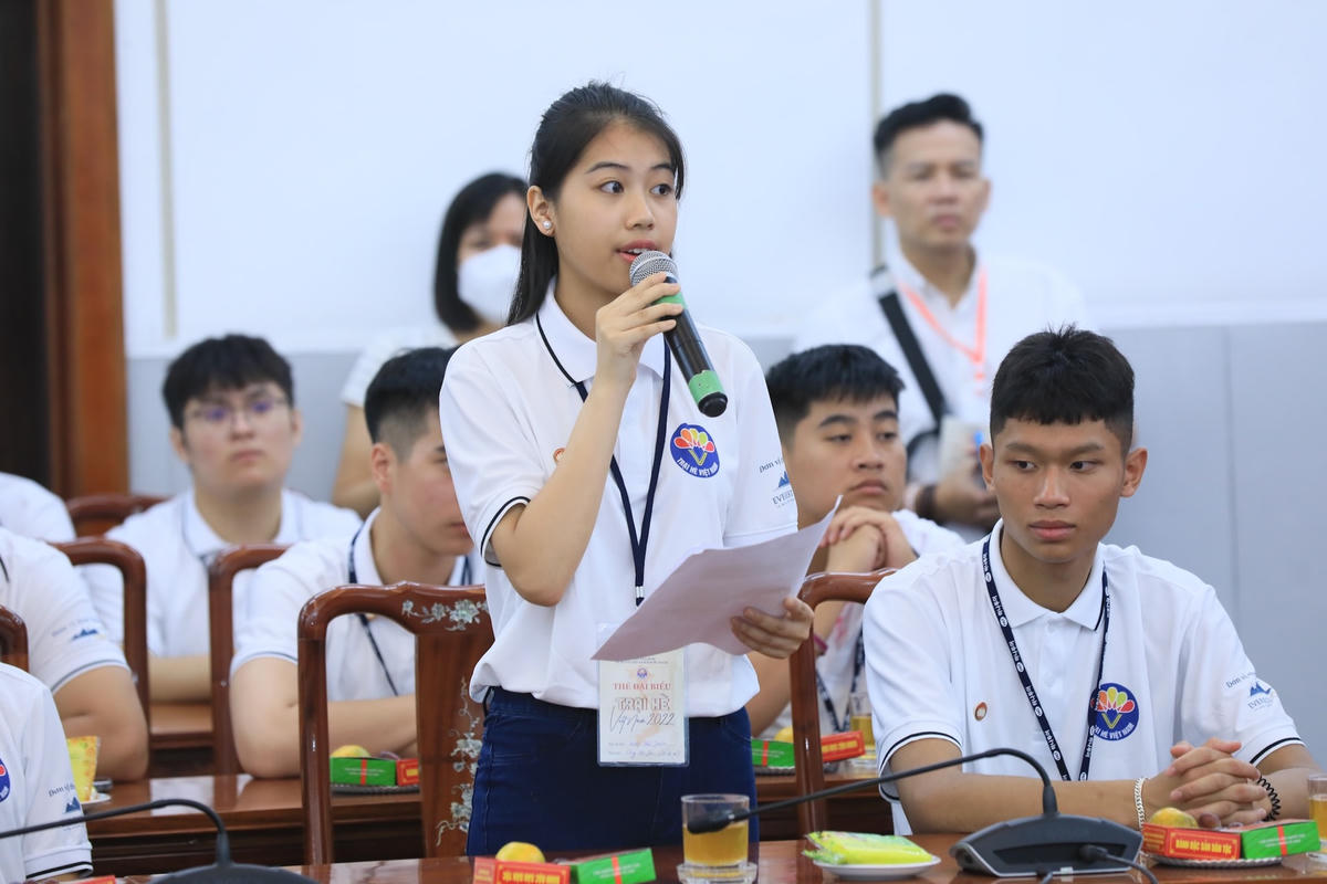 Sinh viên Hoàng Thảo Sandra nói về những nguyện vọng của thế hệ kiều bào trẻ.
