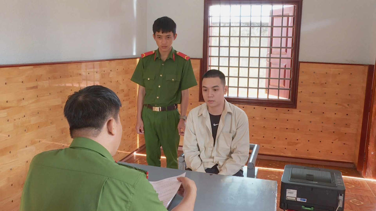 Đối tượng Vũ Duy Sơn tại cơ quan Công an.