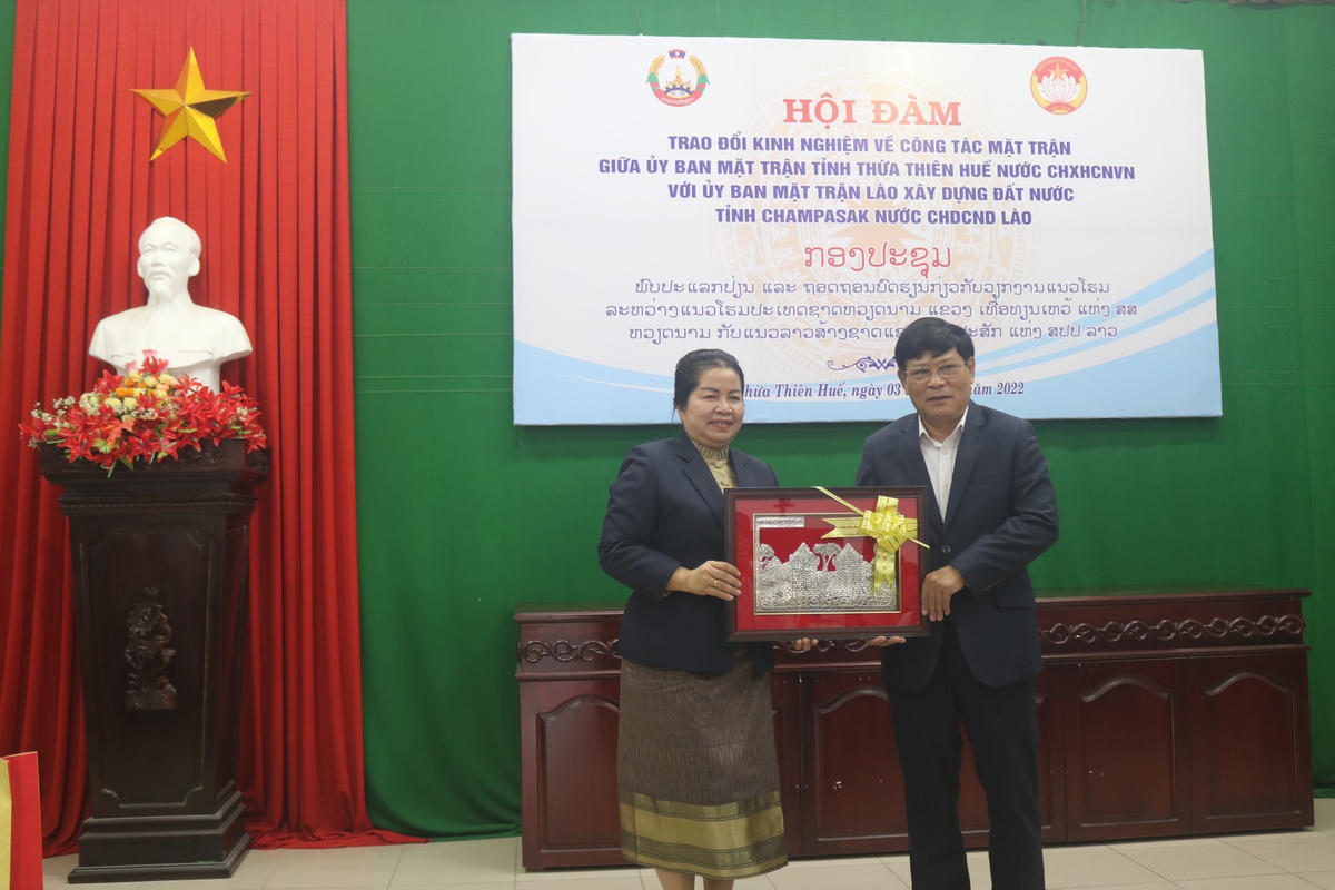 Những năm qua, hai tỉnh Thừa Thiên - Huế và Champasak đã có nhiều hợp tác trên một số lĩnh vực, góp phần thắt chặt tình đoàn kết, hữu nghị giữa 2 địa phương.