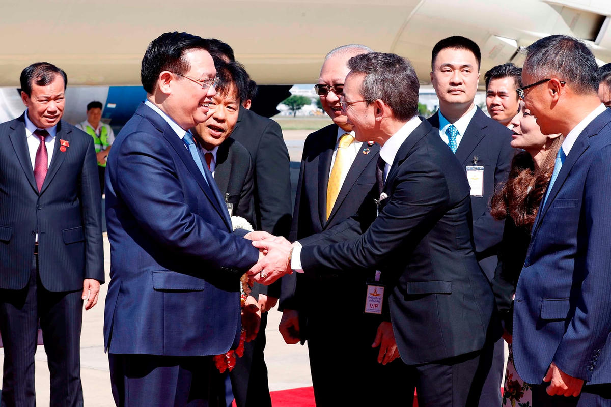 anh-bai-tren.jpg