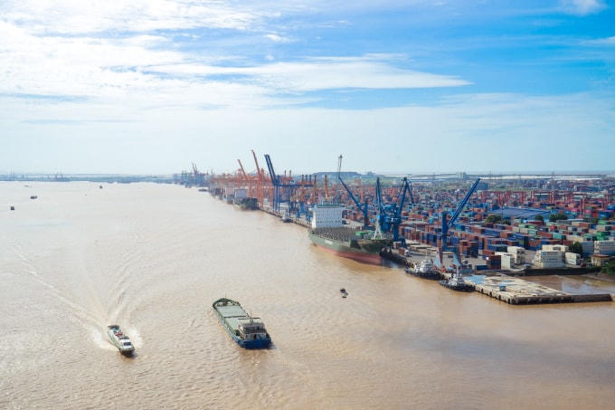 Nâng cấp 2 tuyến hành lang đường thủy trọng yếu gồm hành lang Đông - Tây có chiều dài khoảng 197km. Ảnh minh hoạ.
