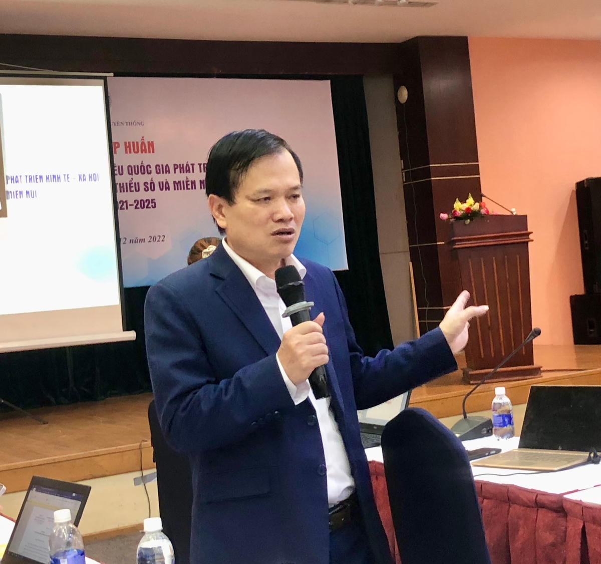 Ông Nguyễn Ngọc Hải, Phó Vụ trưởng Vụ Kế hoạch - Tài chính (Bộ TTTT) phát biểu tại Hội nghị. (Ảnh: Hồng Phúc).