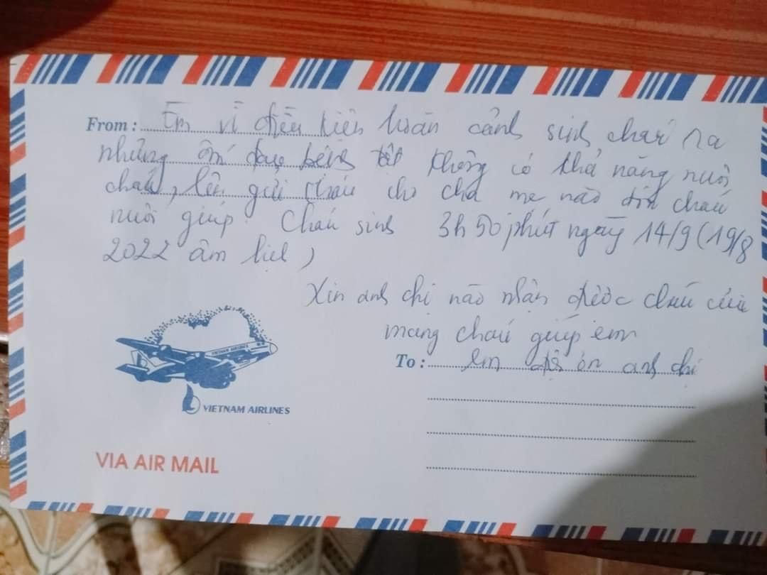 Bức thư nhờ nuôi hộ cháu bé.