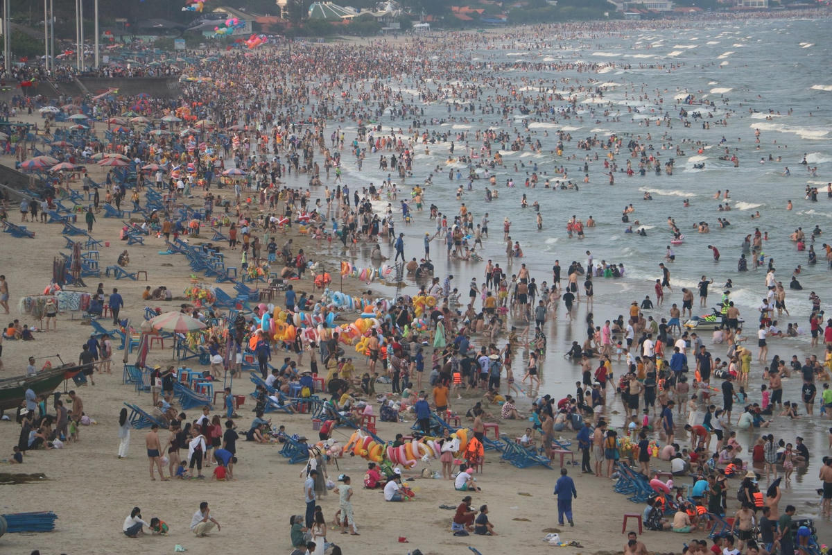 Lượng khách đến thành phố biển Vũng Tàu tăng cao trong dịp nghỉ Lễ 2/9.