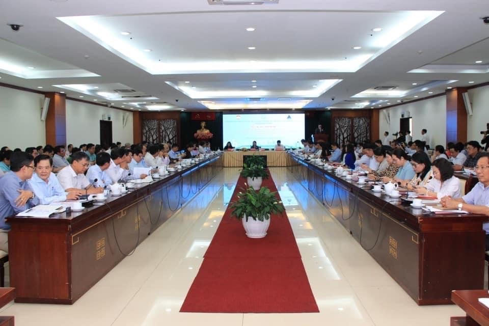 Quang cảnh hội nghị.