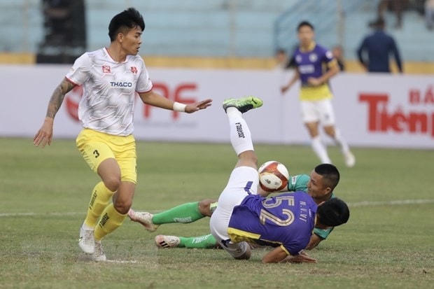 Trận tranh Siêu cúp Quốc gia 2022 đã diễn ra hấp dẫn ngay từ đầu. Ảnh: TTXVN.