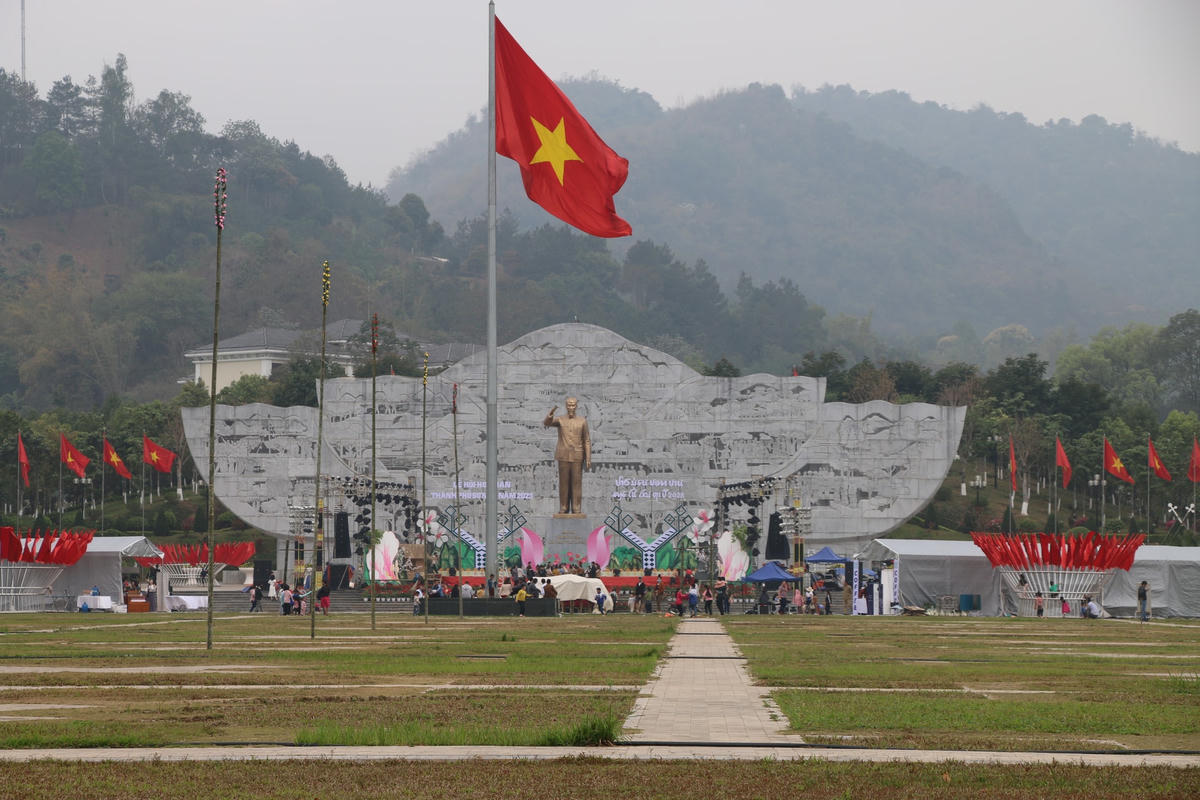 Theo ông Hà Trung Chiến - Bí thư Thành uỷ TP Sơn La, mùa hoa ban nói chung và Lễ hội hoa ban nói riêng là một trong những hoạt động quan trọng với người dân trong và ngoài TP Sơn La. Đây là dịp để tôn vinh, bảo tồn và phát huy những giá trị truyền thống đặc sắc của cộng đồng các dân tộc TP Sơn La. Đồng thời, là cơ hội để Sơn La tăng cường mở rộng kết nối với các tỉnh, thành phố, cộng đồng doanh nghiệp trong hợp tác, xúc tiến đầu tư thương mại.