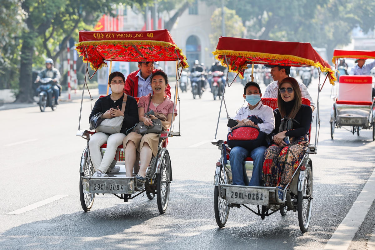 5 tháng đầu năm 2023, du khách quốc tế đến Việt Nam tăng rõ nét. Ảnh: Quang Vinh.