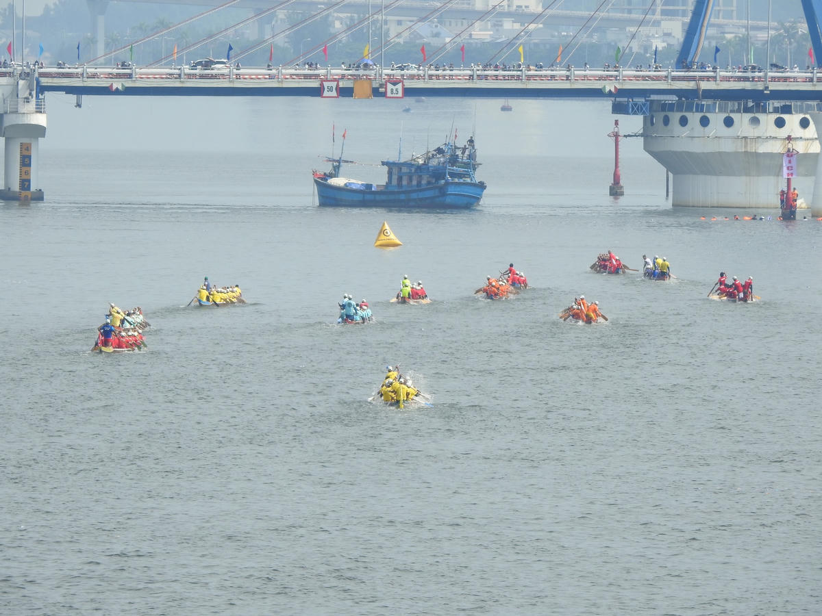 Đà Nẵng: Sôi nổi Giải đua thuyền truyền thống mừng Quốc khánh 2-9