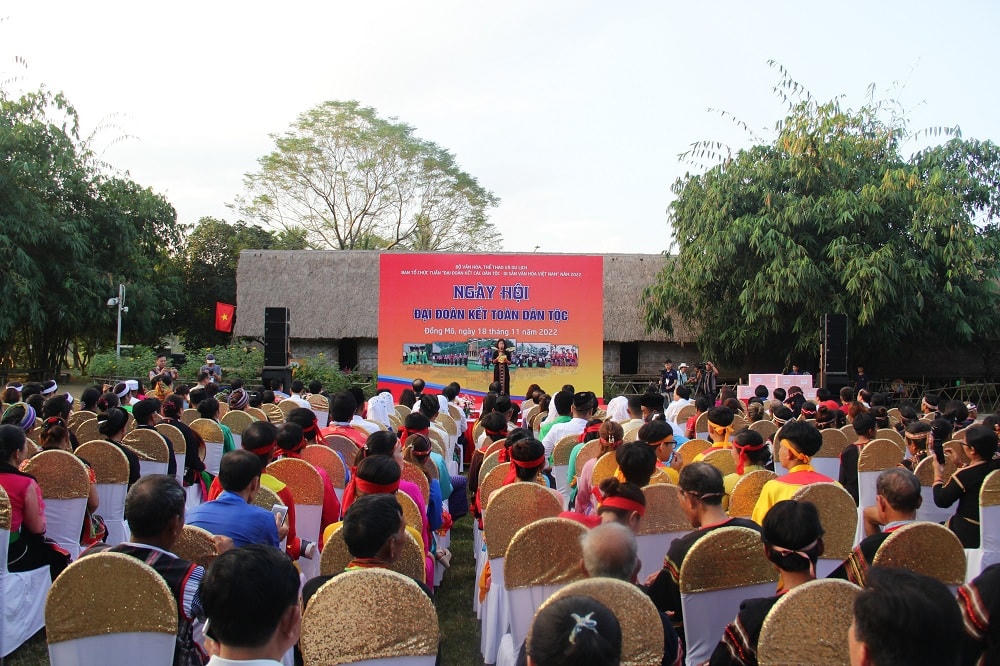 Toàn cảnh buổi lễ.