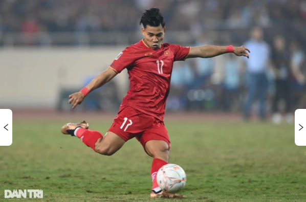 Văn Thanh sút xa ghi bàn gỡ hòa 2-2. Ảnh: Dân Trí.