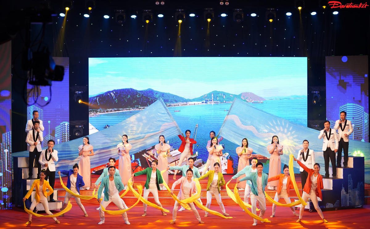 Chương trình văn nghệ chào mừng.