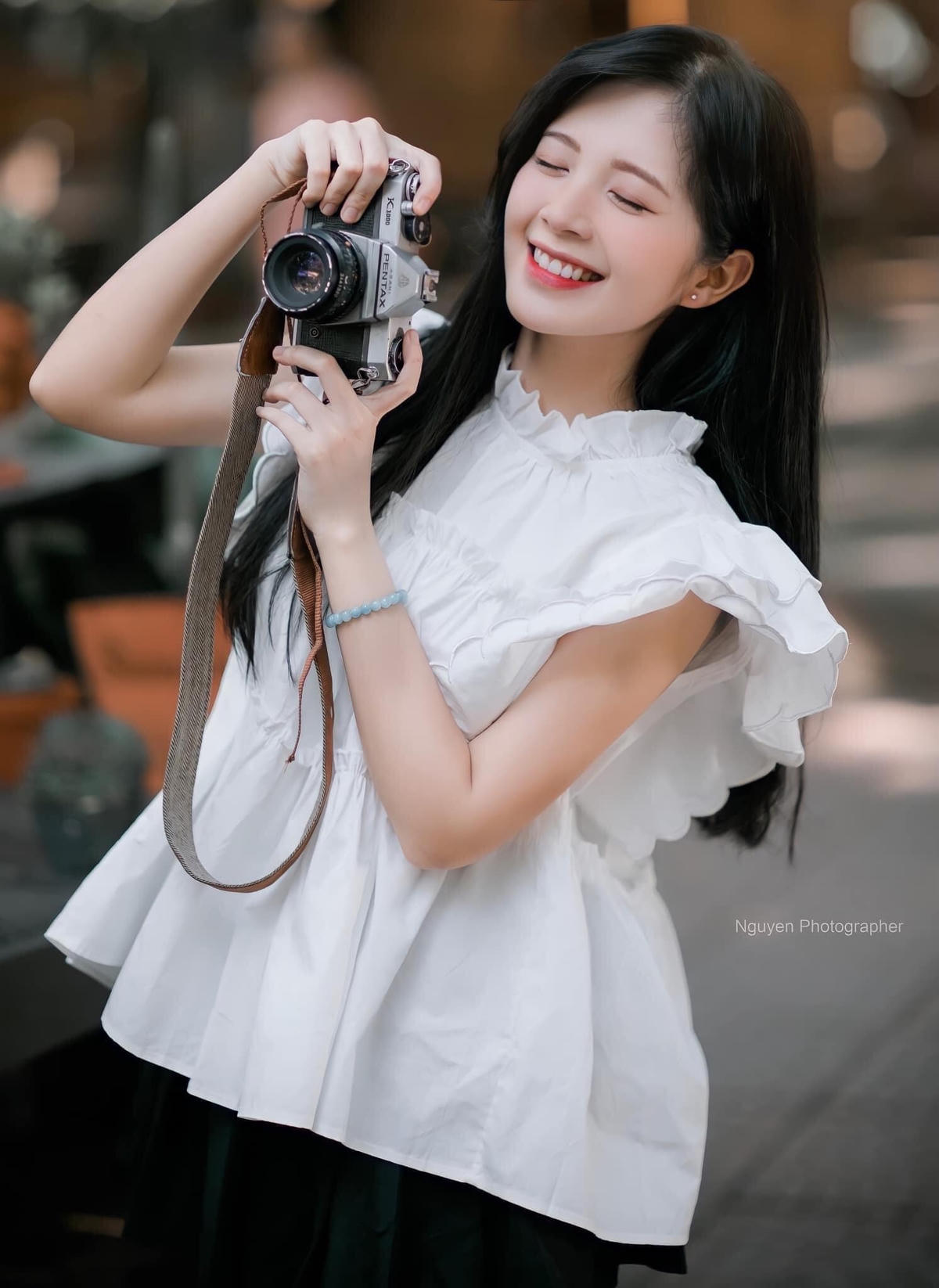 Trong "Gara hạnh phúc", Ngọc Huyền vào vai Ngọc Vân, cô em gái nhút nhát, có vấn đề về tâm lý của Khải (Bảo Anh) - ông chủ gara ô tô Ngọc Vân.