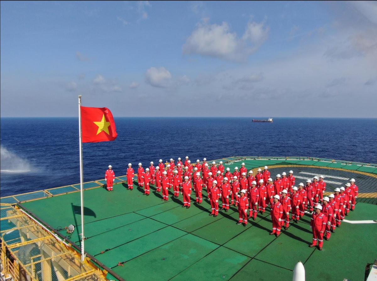 Cảnh trong phim “Việt Nam - Tổ quốc nhìn từ biển”.