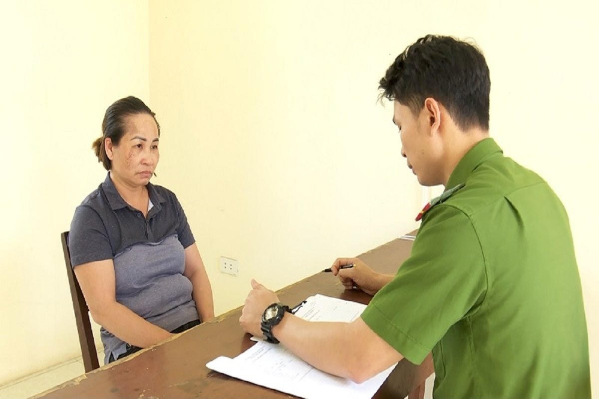Vũ Thị Tâm vào hùa với Mạnh để đánh Công an.