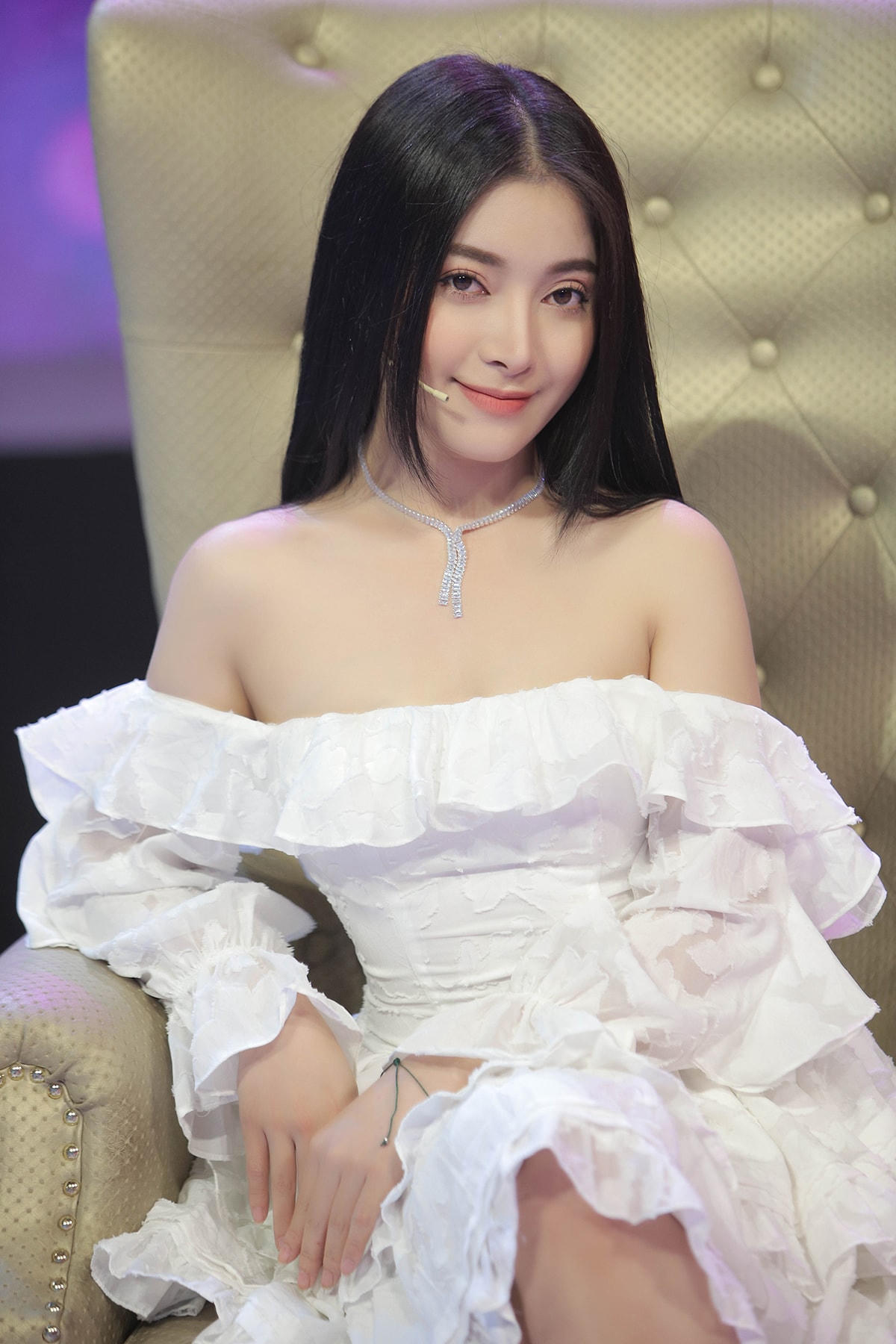 Dù không được đáp lại tình cảm, nhưng Hằng Meily đã ra về đầy kiêu hãnh. Ảnh: Perfect Universe.