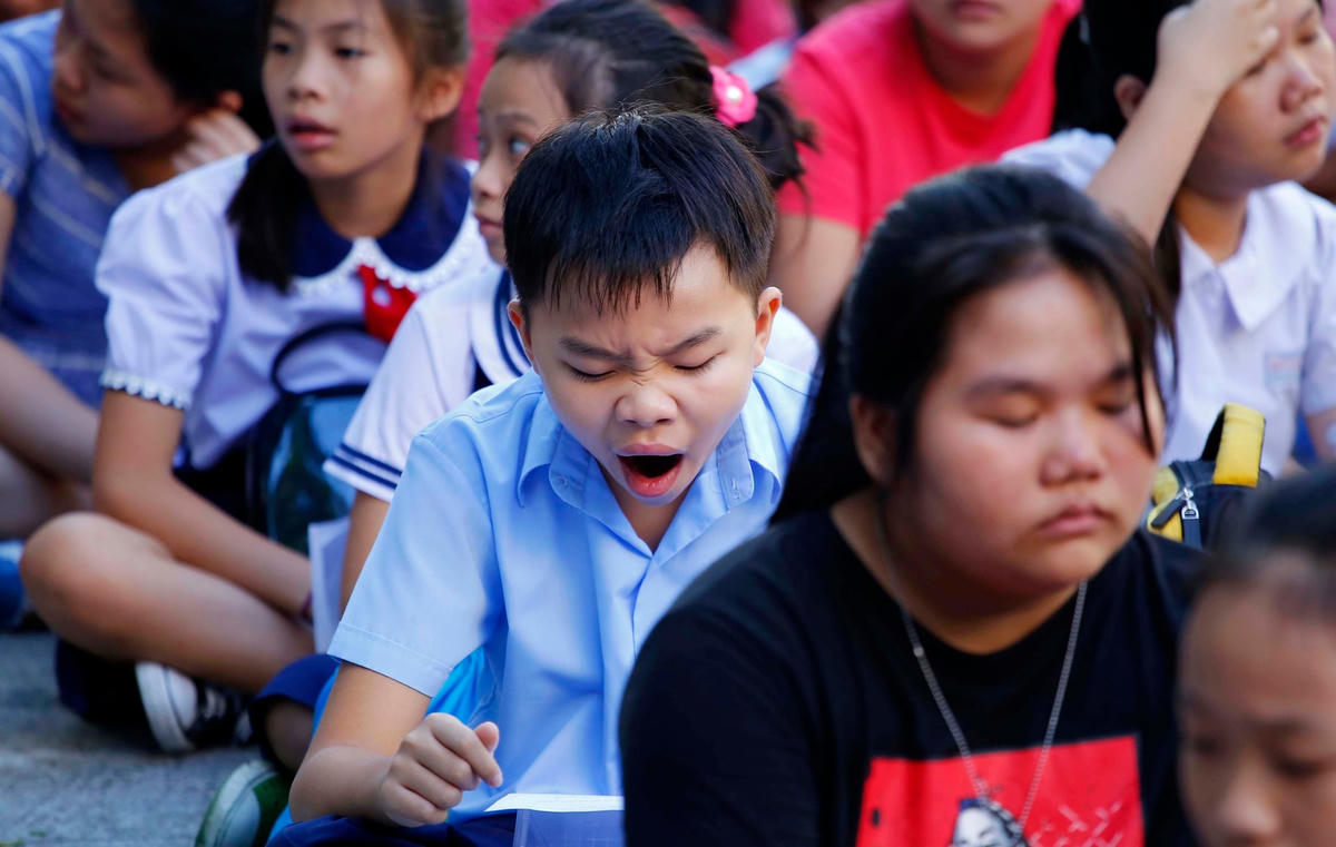 Giờ học sớm ảnh hưởng tới sức khỏe thể chất, tinh thần của học sinh.  