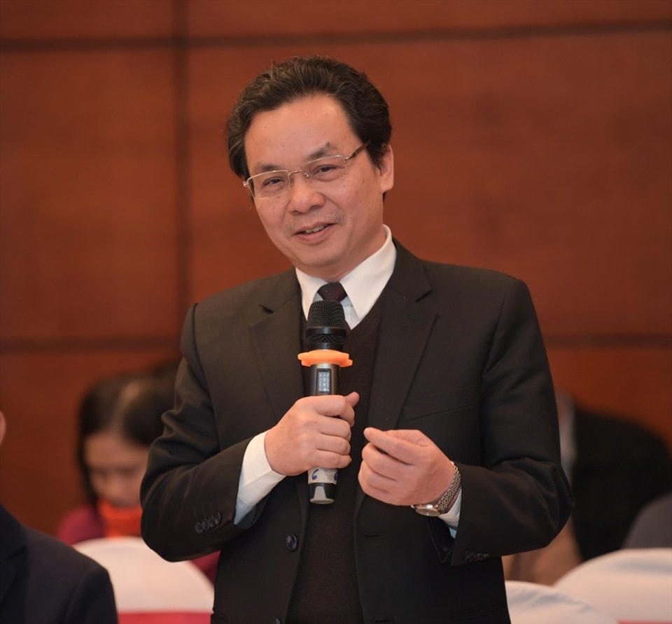 GS.TS Hoàng Văn Cường.