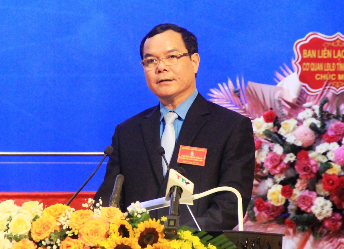 Phát biểu chỉ đạo tại Đại hội, Chủ tịch Tổng Liên đoàn Lao động Việt Nam Nguyễn Đình Khang chúc mừng những thành tích Đảng bộ chính quyền và nhân dân các dân tộc trong tỉnh đã đạt được thời gian qua, trong đó có sự đóng góp của đội ngũ công nhân viên chức lao động và các cấp công đoàn tỉnh Thanh Hoá.