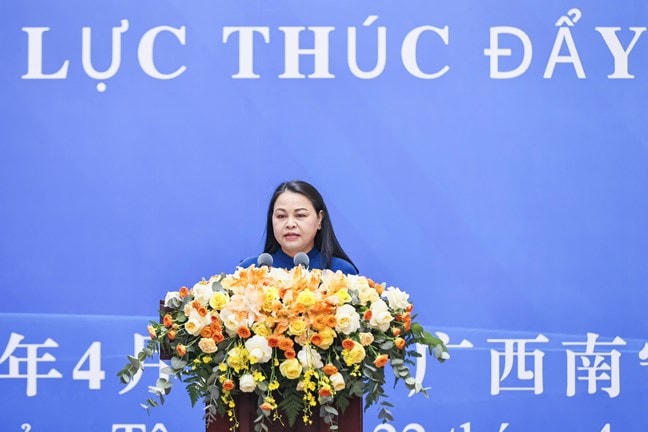 Phó Chủ tịch - Tổng Thư ký Ủy ban Trung ương MTTQ Việt Nam Nguyễn Thị Thu Hà phát biểu tại Lễ khai mạc giao lưu hữu nghị lần thứ ba.