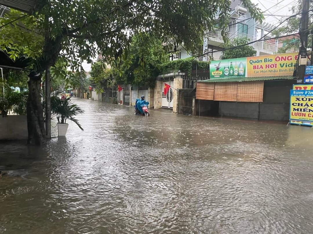 Theo dự báo, trong vài ngày tới, Nghệ An đang xảy ra mưa lớn. Vì vậy, các địa phương cần chủ động lên phương án phòng, chống thiên tai để hạn chế những thiệt hại về người và tài sản của người dân.