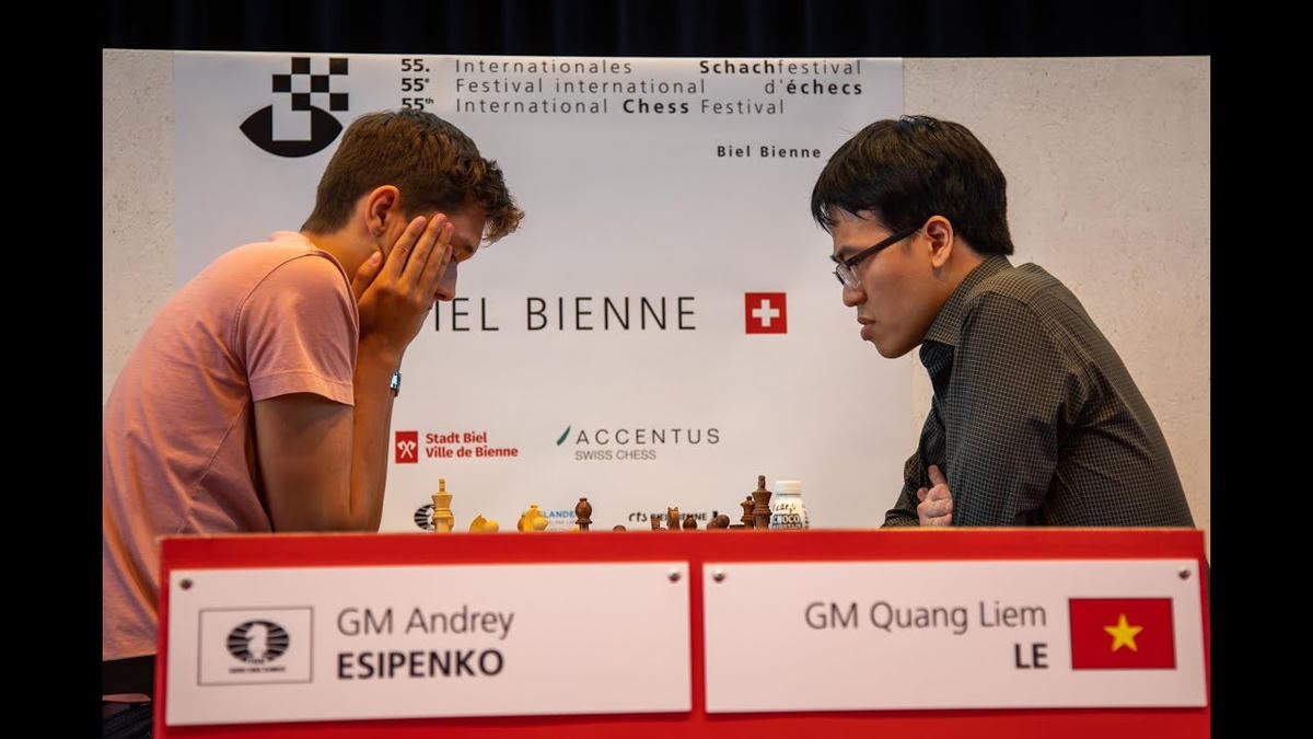 Quang Liêm hòa Esipenko ở lượt đấu cuối cùng và lên ngôi vô địch giải Biel Grandmaster.